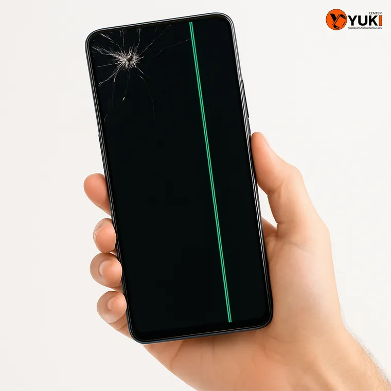มือถือจอแตก มุมซ้ายบน พร้อมเส้นสีเขียวแนวตั้งบนหน้าจอ ปัญหายอดฮิตที่เกิดจากจอแสดงผลเสียหาย ต้องซ่อมกับร้านซ่อมมือถือที่เชื่อถือได้อย่าง Yuki Center