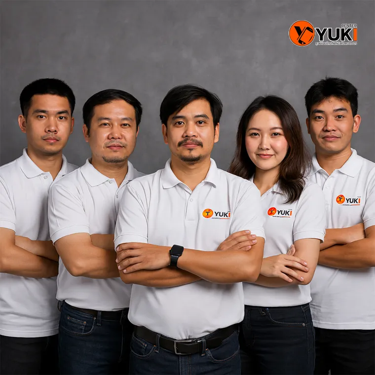 ทีมช่างผู้เชี่ยวชาญซ่อม iPhone มืออาชีพ | Yuki Center