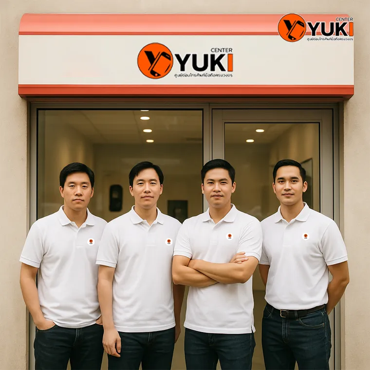ทีมช่าง และหน้าร้าน yuki center