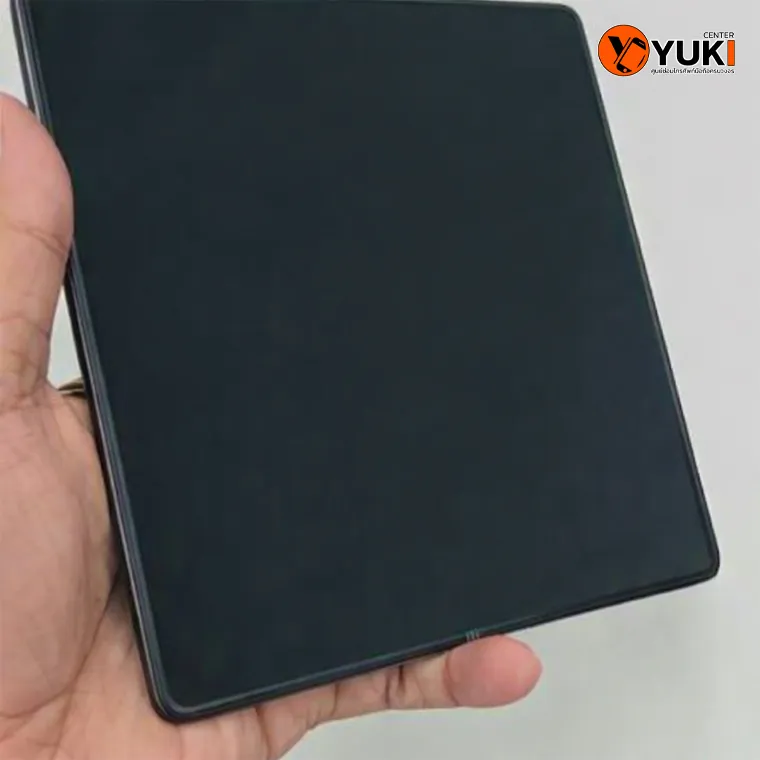 Honor Magic V3 จอในไม่ติด หน้าจอดับสนิทขณะกางเครื่อง เป็นอาการที่พบบ่อยของมือถือจอพับที่เกิดจากสายแพรจอเสียในงาน Honor Magic V3 repair